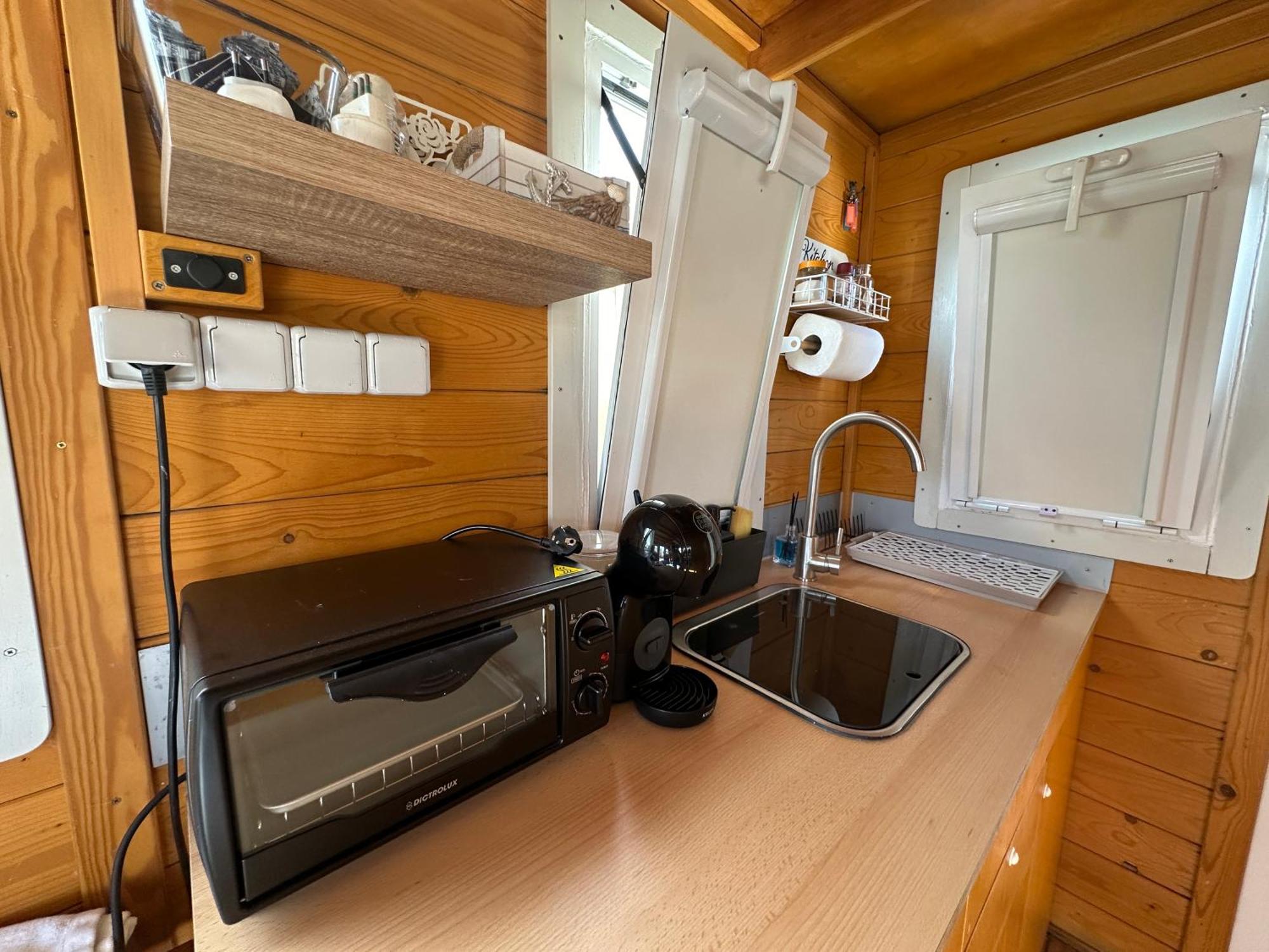 Blue Oasis Houseboat Alghero