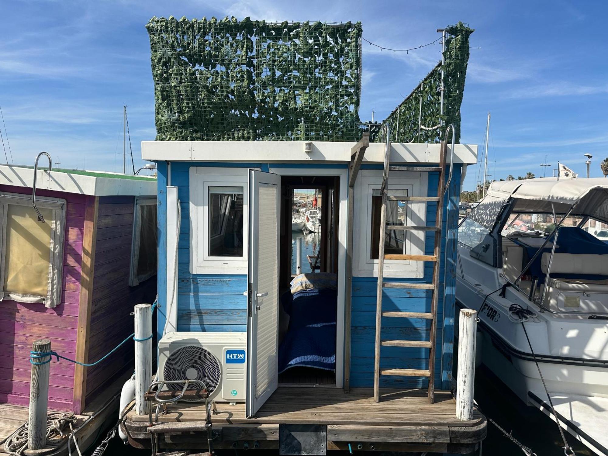 Blue Oasis Houseboat Alghero